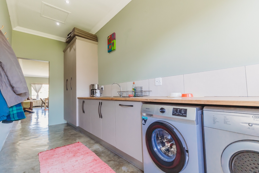 5 Bedroom Property for Sale in Heather Park Western Cape